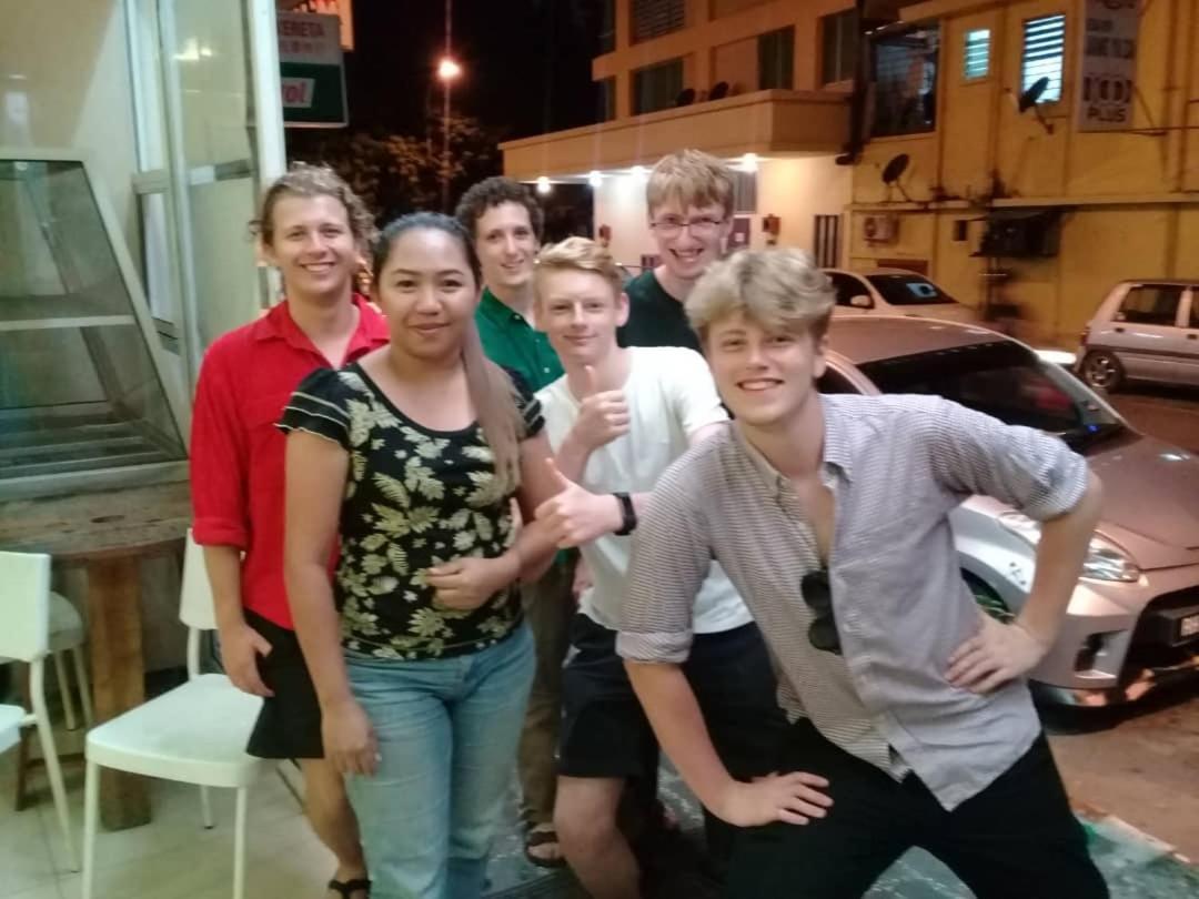 Halo Hostel Kota Kinabalu Eksteriør billede