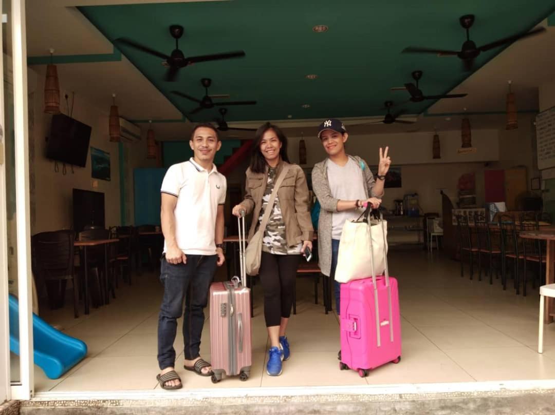 Halo Hostel Kota Kinabalu Eksteriør billede
